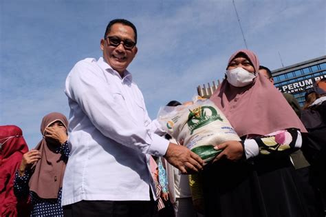 Bulog Dan Bapanas Lepas Penyaluran Serentak Bantuan Pangan Perum