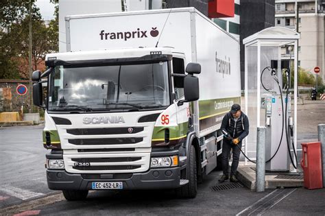 Scania Gas Trucks Make Clean And Silent Deliveries In Paris Scania Group