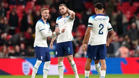 Angleterre Southgate défend Henderson sifflé depuis son départ en