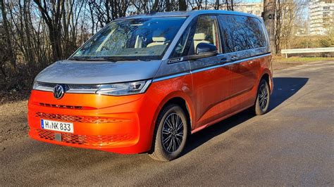 Test VW T7 Multivan E Hybrid AUTODINO