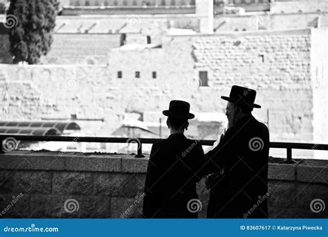 Prayers in Jerusalem editorial photography. Image of column - 83607617