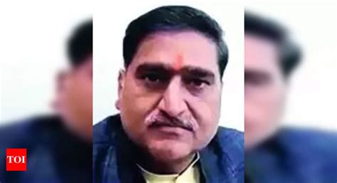 Satish Gautam Bjp’s Satish Gautam Scores Hat Trick In Aligarh Agra News Times Of India