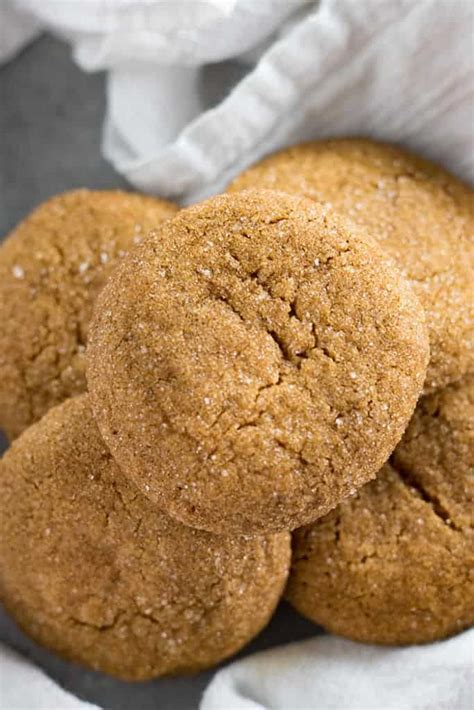 Old Fashioned Soft Molasses Cookies The Salty Marshmallow