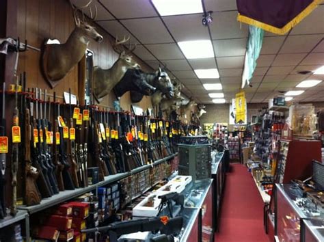 Barrow Gun Shop Updated January 2025 33 Reviews 29 S Broad St