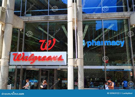 Walgreens Pharmacy Store editorial photography. Image of convenience ...