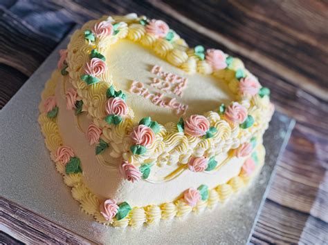 Heart Cake Vintage Design | Cake Trays