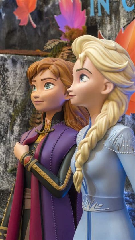 Princess Elsa And Anna From Frozen 2 Magical Journey This Event Is A