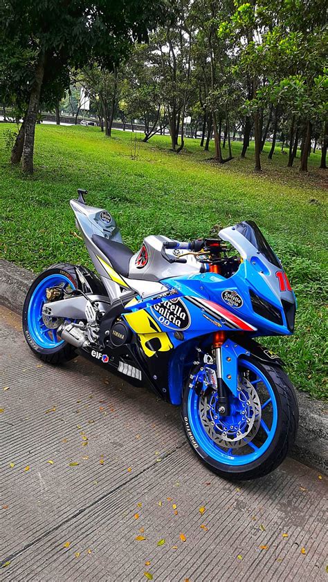 Modifikasi Yamaha R15 V2 Keren Abis RPMSUPER