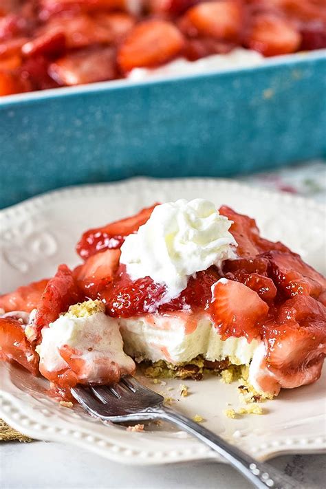 Strawberry Delight No Bake Dessert Flour On My Fingers