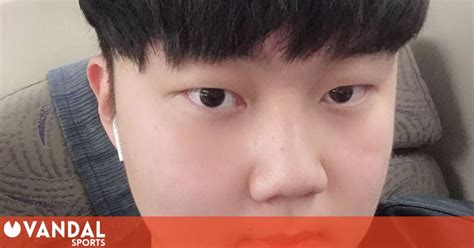 Rumor Huni Se Embolsará Al Menos 23 Millones De Dólares Renovando Con Dignitas Vandal Sports