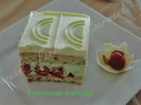 Entremets Framboise et Pistache pour les fêtes Recette par Croquant