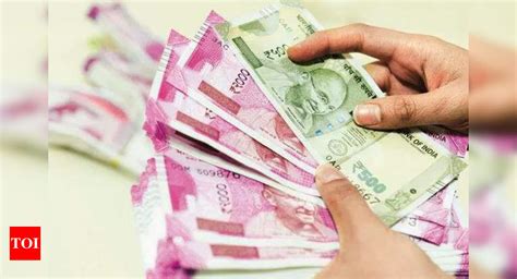 Rupee Hits Record Low Of 7782 Against Us Dollar In Early Trade