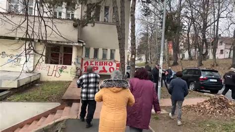 Vu I Tvrdi Da Ne Zna Ko Su Ljudi Iz Male Krsne Koji Su Dovo Eni U