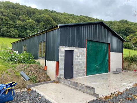 Steel Frame Garage In Llanilar 45ft X 30ft Box Profile Sheeting Hefin