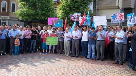 Çin in Uygur Türklerine uyguladığı şiddet Çaycuma da protesto edildi