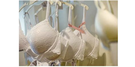 Why All Women Should Stop Wearing Bra