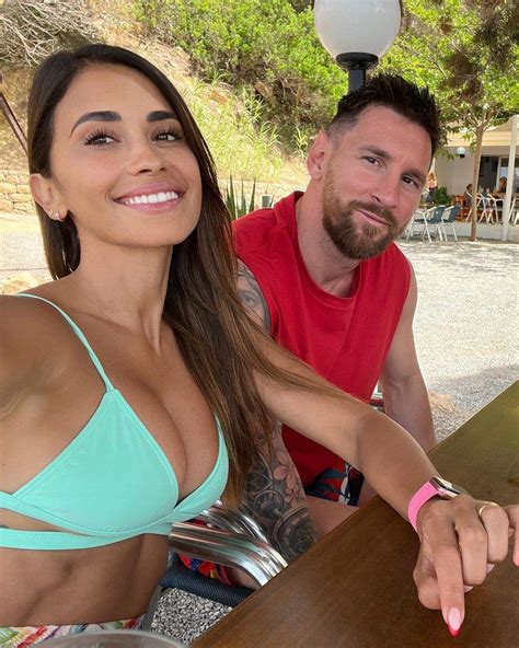 Las Vacaciones A Todo Lujo De Leo Messi Y Antonela Roccuzzo En Ibiza A