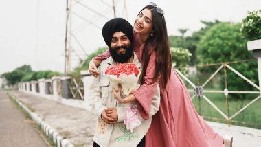 Kulhad Pizza Couple On Leaked MMS Sex Viral Video Sehaj Arora And Wife