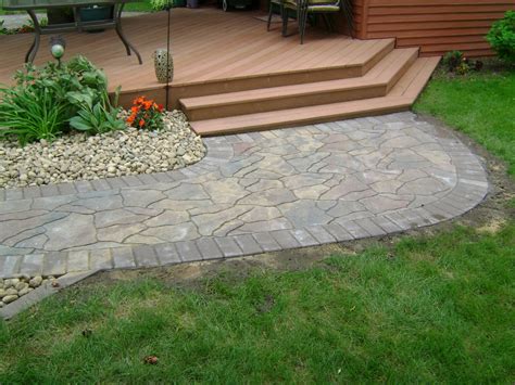 Irregularly Shaped Paver Puzzle Walkway | Oasis Landscapes | West Fargo ND