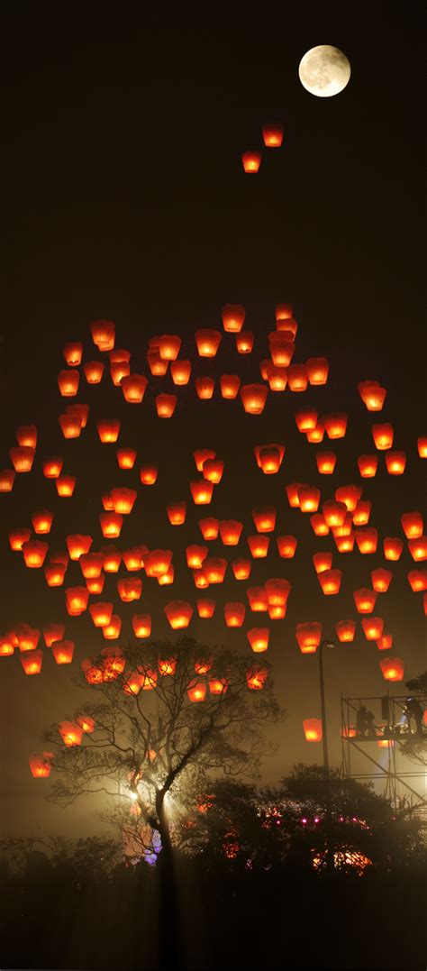 >Sky lanterns festival | daanverhoeven