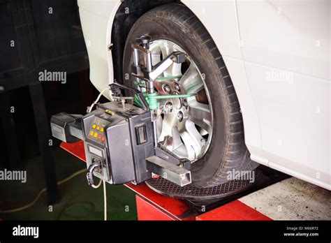 Car wheel alignment hi-res stock photography and images - Alamy