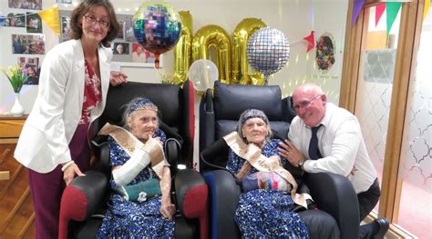 ‘longest Living Identical Twins Celebrate 100 Years Of Sisterhood