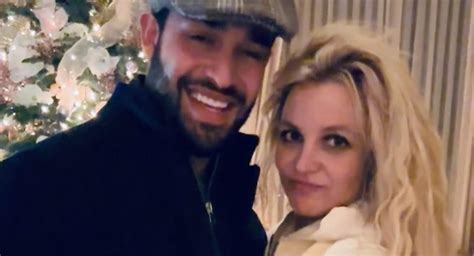 Britney Spears es noticia de nuevo se dice que está muerta y está