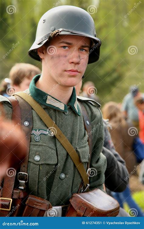 Retrato De Um Militar Referência Ao Enactor Na Segunda Guerra