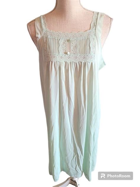 Vintage Seafoam Green Nightgown Set Peignoir Linger Gem