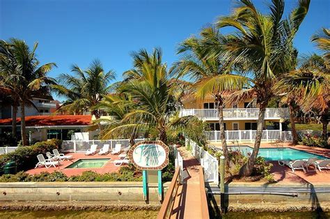 TORTUGA INN BEACH RESORT - Prices & Motel Reviews (Anna Maria Island ...