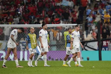 Uruguay Paga Su Mezquindad Con Derrota 2 0 Ante Portugal AP News