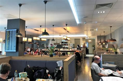 Aspire Heathrow Terminal 3 lounge review - Turning left for less