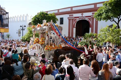 Los Rocieros De Tomares Comienzan Hoy El Triduo En Honor A La Virgen