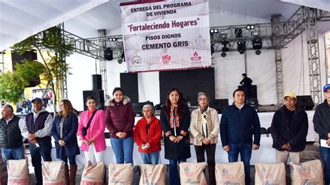 DIF De Tlatlauquitepec Entrega Paquetes De Cemento