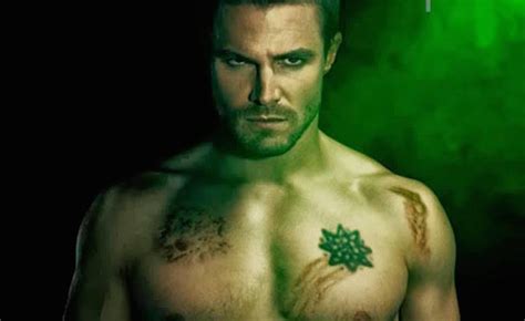 Stephen Amell Shares First Photo From Arrow Season 5