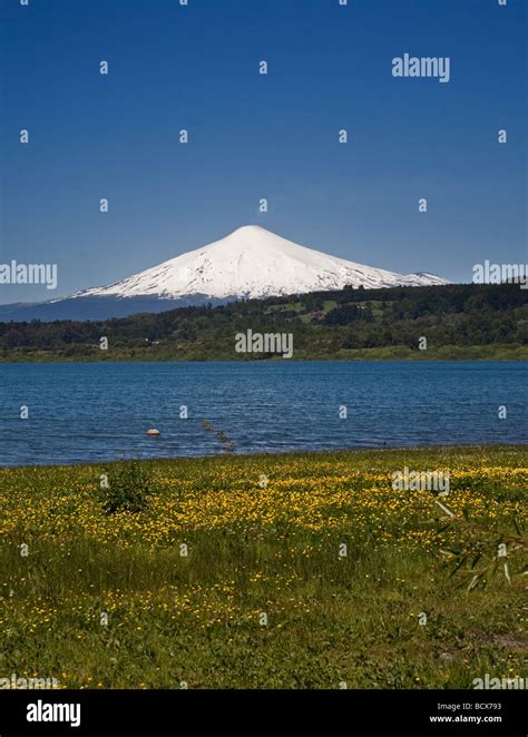 Volcano and Lake Villarrica, Chile Stock Photo - Alamy