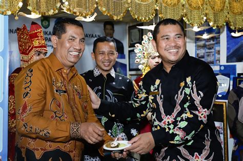 Bupati Bungo H Mashuri Sp Me Buka Pameran Pembangun Bungo Expo