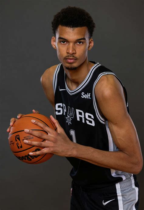 Spurs Share Behind The Scenes Look At Wembanyama S Rookie Photo Shoot