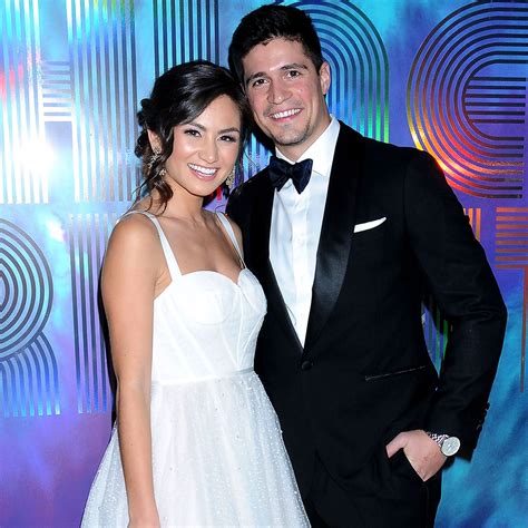 Bachelors Caila Quinn Marries Nick Burrello Wedding Photos Us Weekly