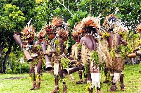 Baju Adat Asmat Desain Baju Pengantin Dan Kondangan