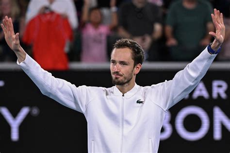 Medvedev vence Davidovich e vai às semifinais do ATP de Dubai Gazeta