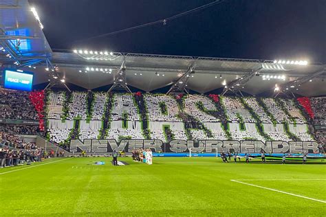 Uefa Ukara A Legi Za Mecz Ze Zrinjskim Legia Net