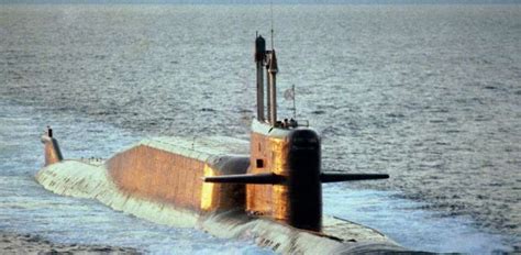 Nuclear-powered submarines explained by a nuclear scientist