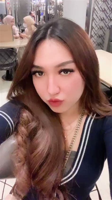 Jocko On Twitter Ladyboy Revalina Rocks Revalina Jkt Beautiful