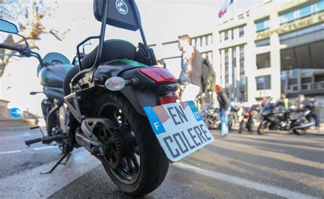 Drôme Vidéo Valence plus dun millier de motards en colère