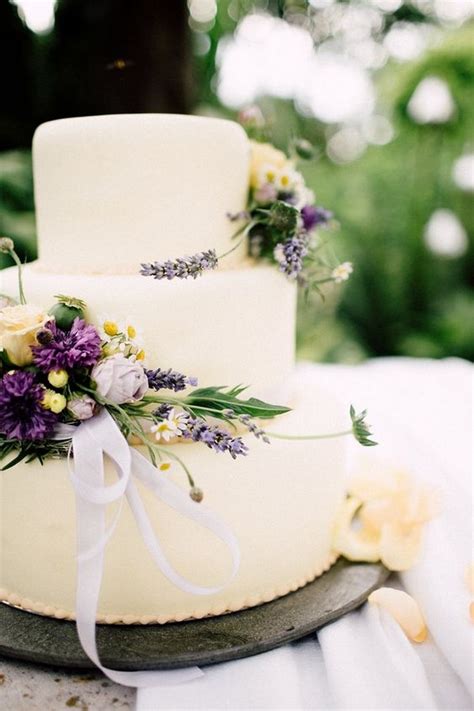 Elegant Shades Of Purple Wedding Cake Ideas Emmalovesweddings