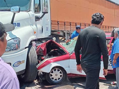 Muere Taxista Tras Impactar Con Un Tráiler Sobre Símbolos Patrios