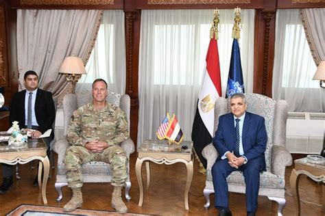 US CENTCOM Commander Hails Egypts Vision To Develop Suez Canal In