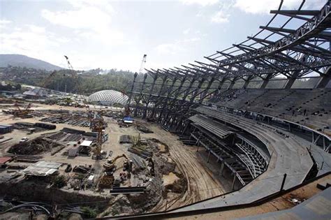 Construcción del estadio de béisbol Hugo Chávez culminará en 2019