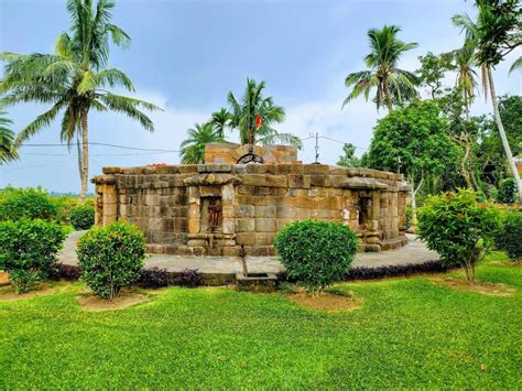 Hindu Temples Of India Chausath Yogini Temple Hirapur Odisha